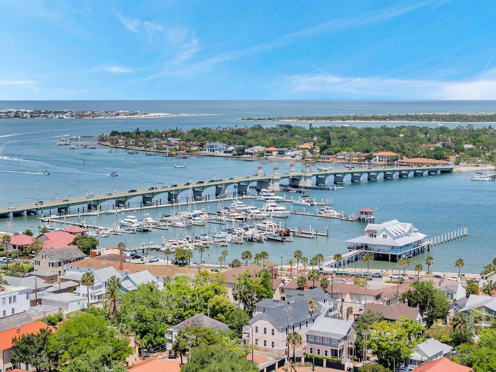 Cordova Palms A - Duplex by Castillo | Photo 27