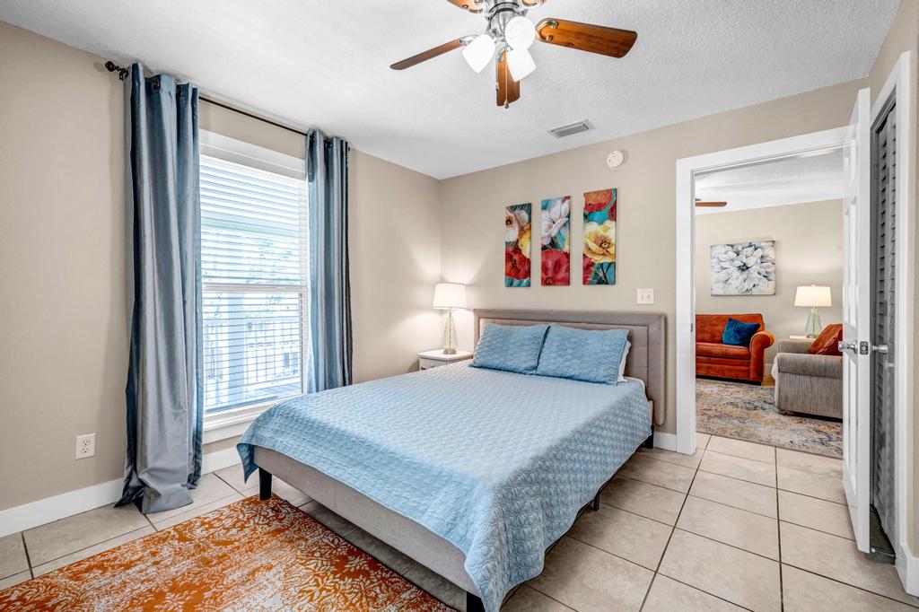 Cordova Palms B - 2BR bungalow w/ porch | Photo 21