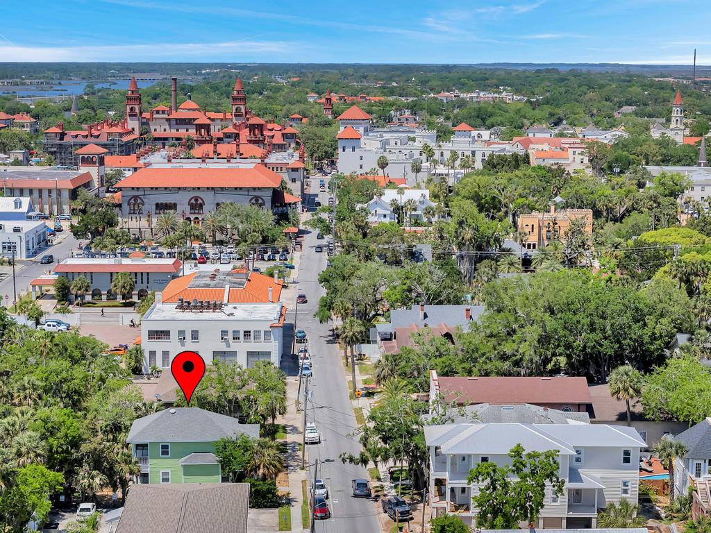 Cordova Palms - 4BR near Castillo w/ BBQ | Photo 41