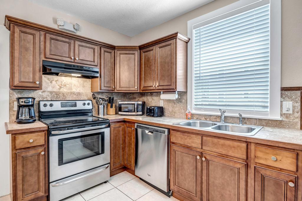 Cordova Palms - 4BR near Castillo w/ BBQ | Photo 40