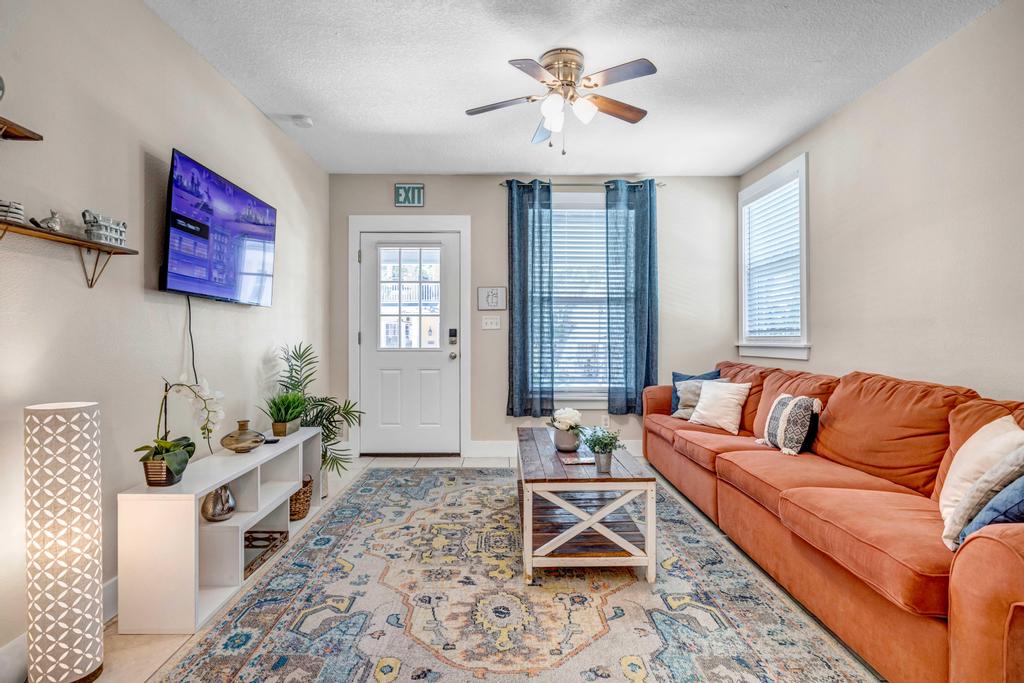 Cordova Palms - 4BR near Castillo w/ BBQ | Photo 2