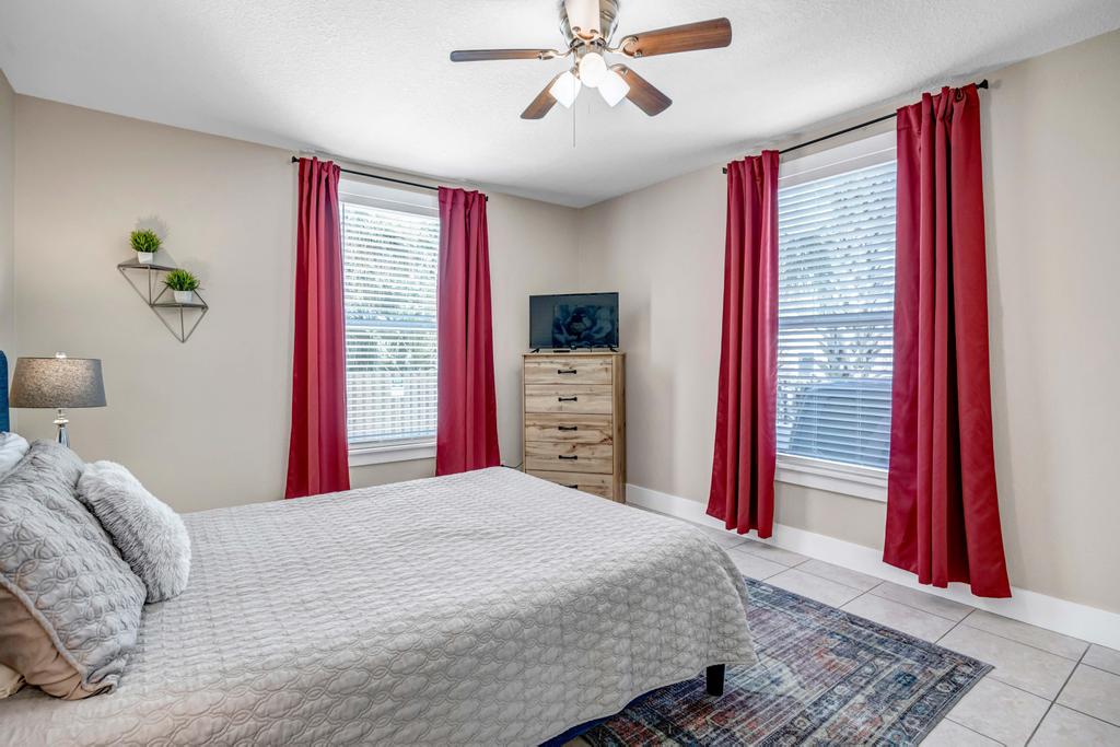 Cordova Palms - 4BR near Castillo w/ BBQ | Photo 15