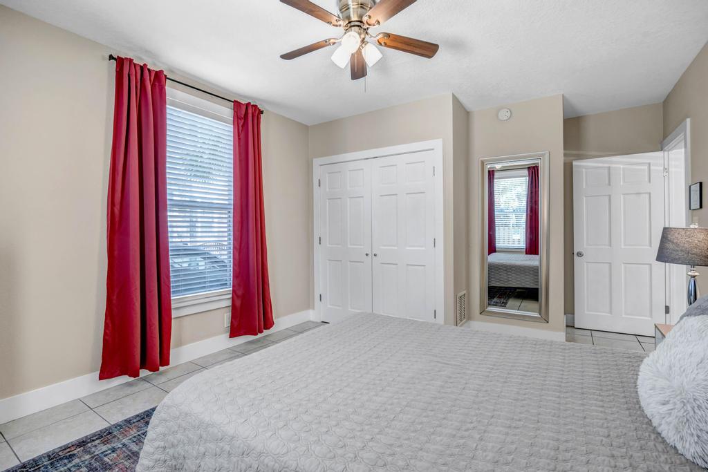 Cordova Palms - 4BR near Castillo w/ BBQ | Photo 43