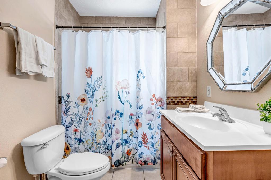 Cordova Palms - 4BR near Castillo w/ BBQ | Photo 46