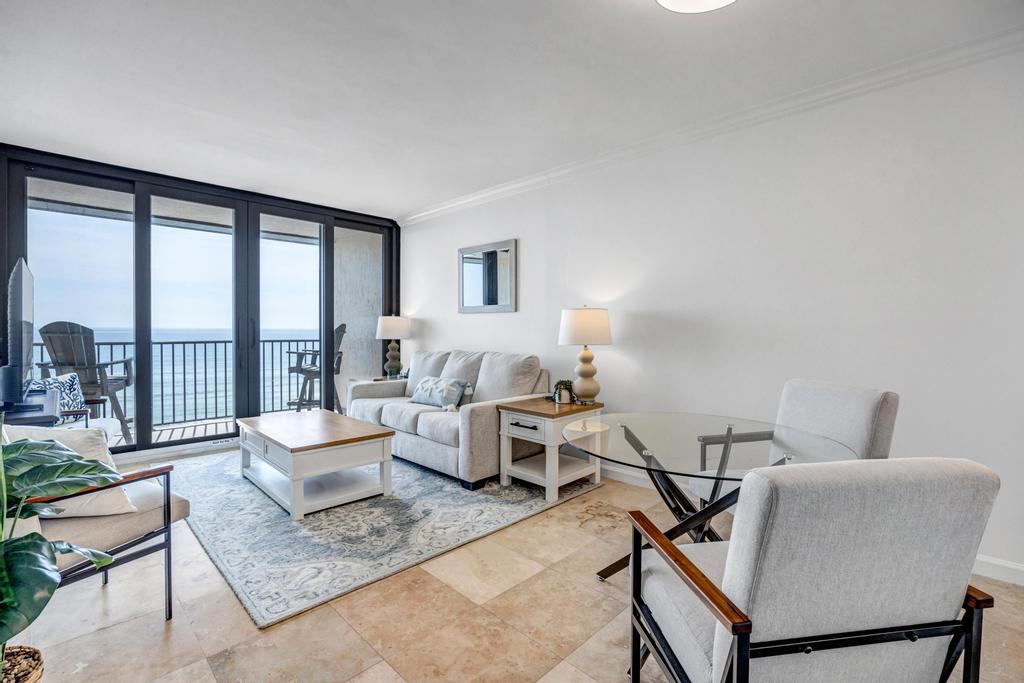 Oceanfront Penthouse Paradise | Photo 7