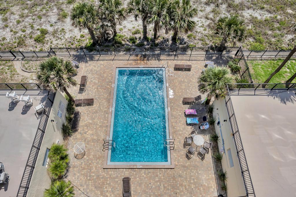 Oceanfront Penthouse Paradise | Photo 16