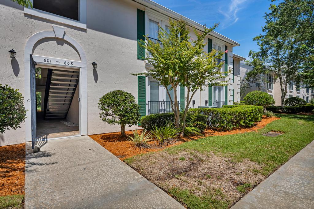 Windsor Wonders - Calm 2BR condo near Mayo | Photo 6