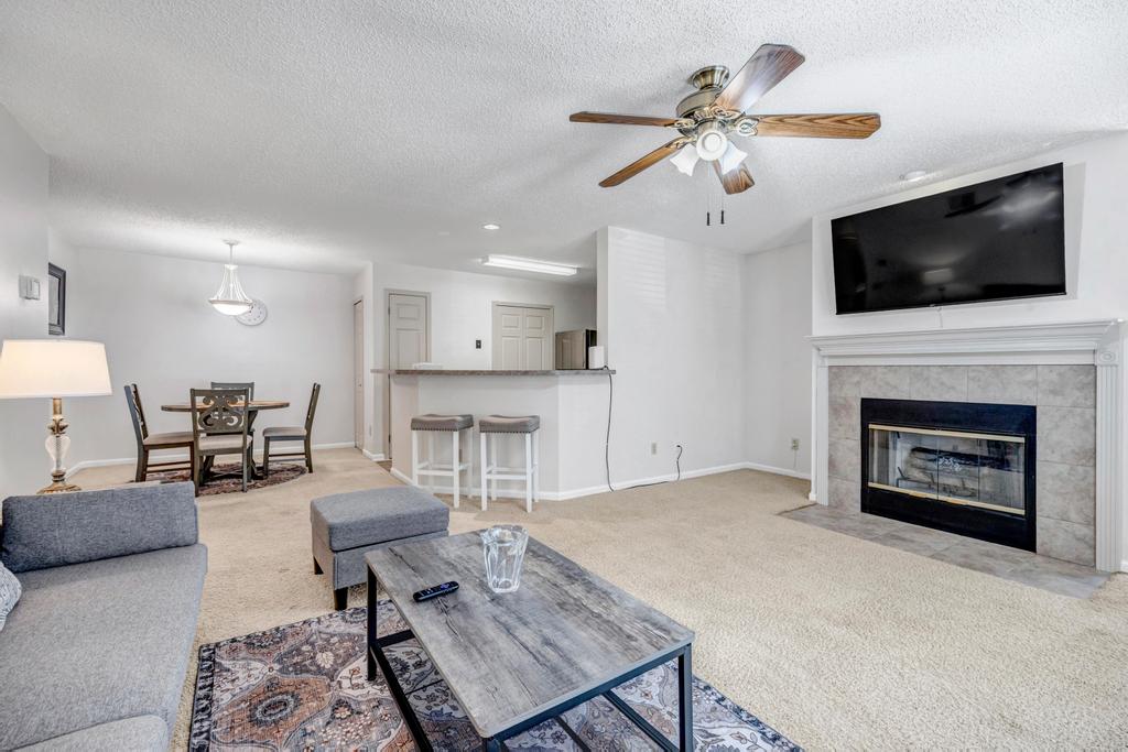 Windsor Wonders - Calm 2BR condo near Mayo | Photo 10