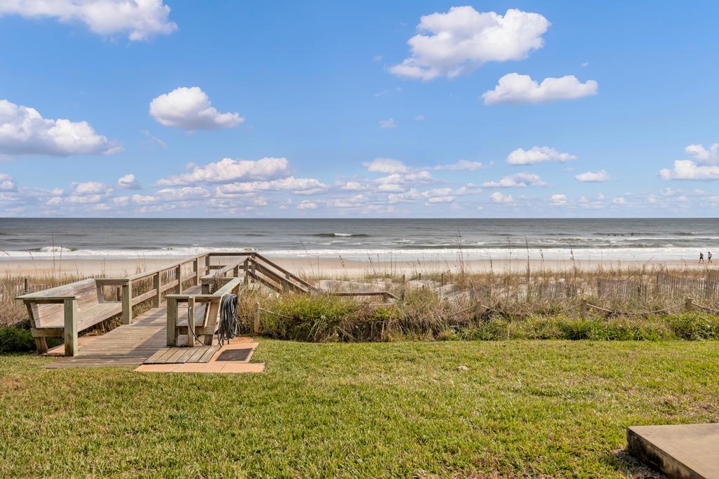 The Tennessea Inn - Oceanfront 1BR w/ beach access | Photo 20