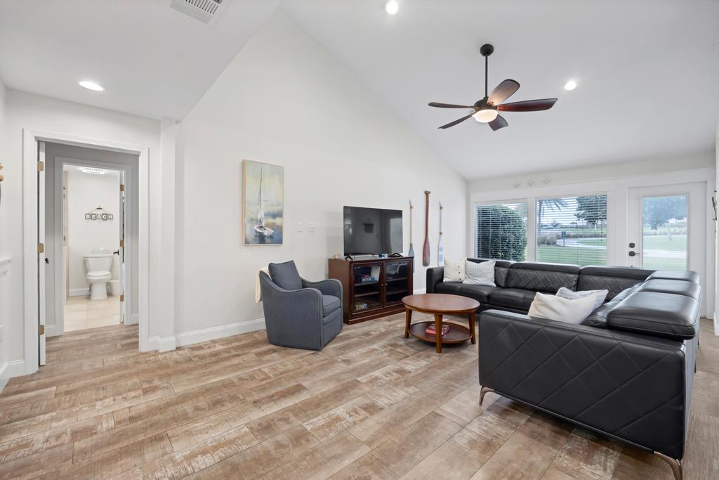 Fore-Shore | Photo 9