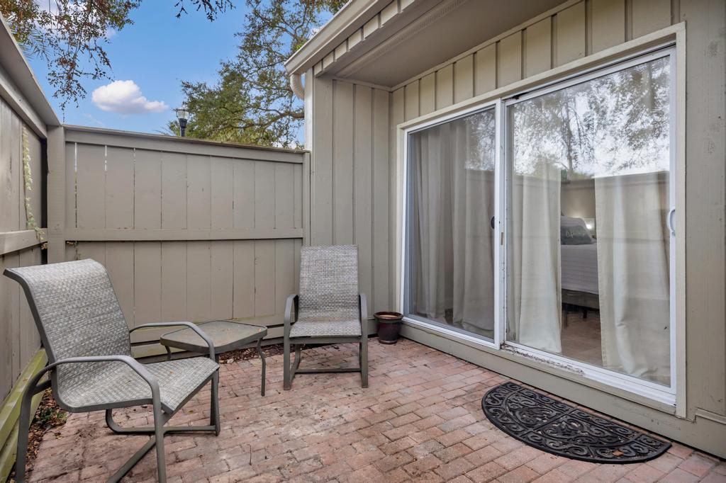 Fore-Shore | Photo 1