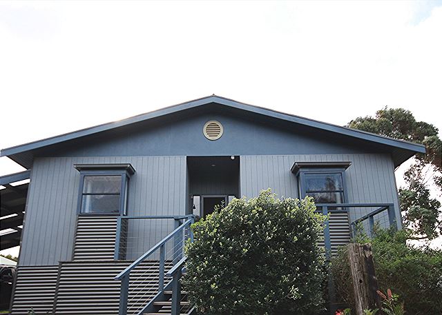 Landscape 23 - Immaculate holiday home in the heart of Venus Bay
