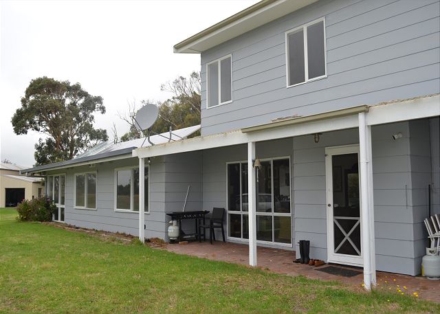 Unique Country Coastal Getaway #113