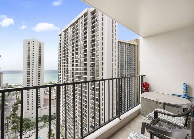 Waikiki Banyan 2514 - T2