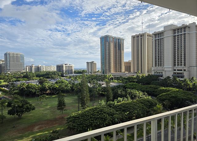 Inn on the Park #1009