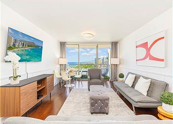 このコンドミニアム／一軒家の詳細ページを見る