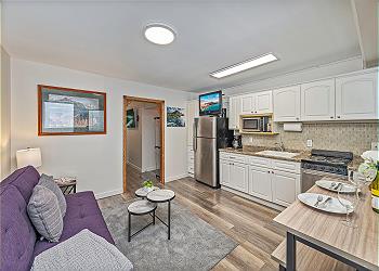 Cabana Waikiki 1 BDR 2nd Floor B