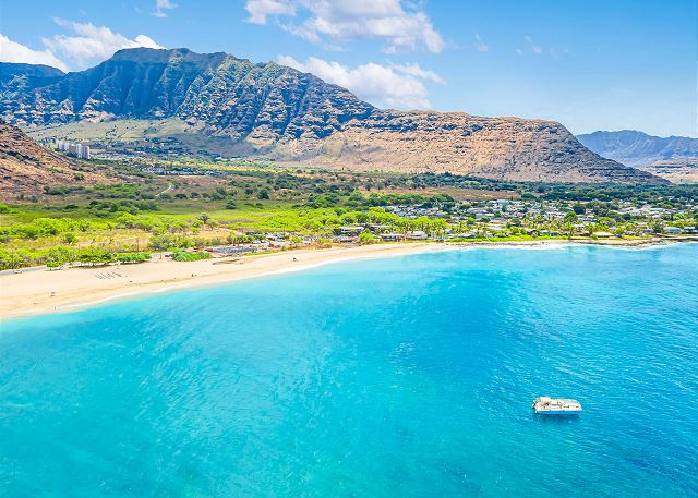 NEW 4BR Home in Makaha Valley Near Beach L - マカハ・マウナ