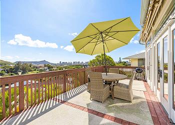 リスト内の次のコンドミニアムを見る