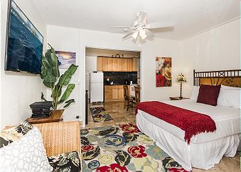 Royal Moana 1 BDR on the 2nd Floor A FREE parking