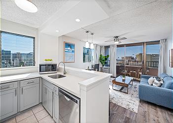 Royal Kuhio Ocean 1 BDR on the 24th Floor
