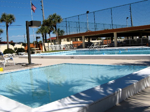 Surf Dweller 412 by Alicia Hollis Rentals FREE $300 Day Value | Photo 2