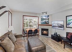 76 Glaciers Reach, a 2br with hot tub & pool in Whistler Village