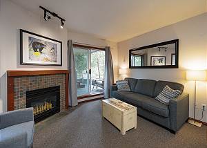 99 Glaciers Reach, a 2br with hot tub & pool in Whistler Village