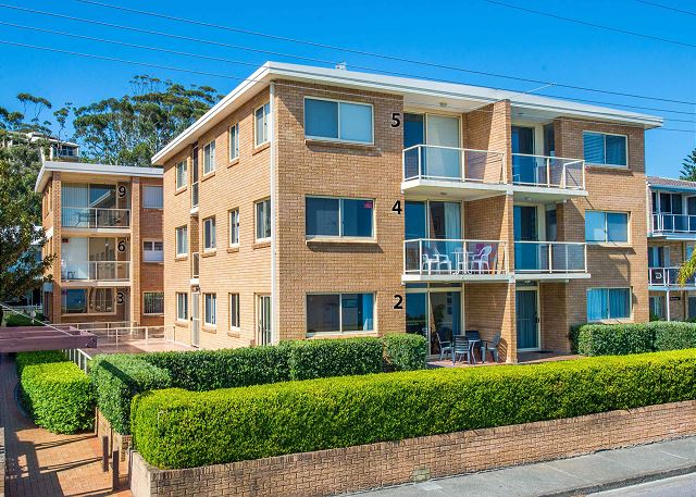 South Pacific, Unit 2/13-15 Shoal Bay Road