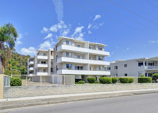 Del Rae, Unit 6/25 Shoal Bay Road