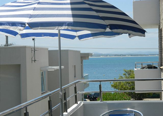 Del Rae, Unit 15/25 Shoal Bay Road