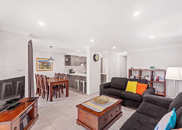 Bay Parklands, Unit 21/2 Gowrie Avenue