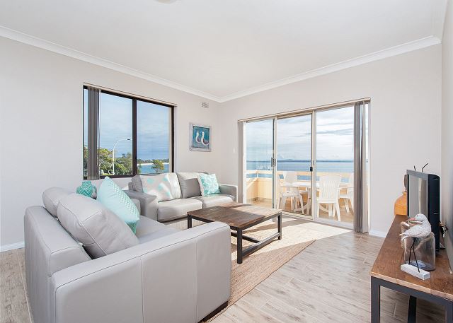 Bay Village, Unit 6/47 Shoal Bay Road