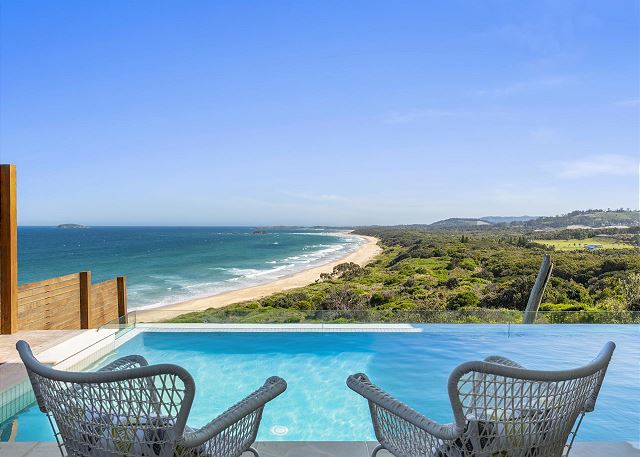 Blue H2O Beach House Ocean Street 48 Woolgoolga