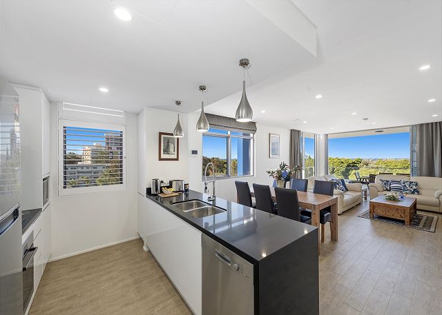 Iroise Beachside Apartment 21 Ocean Parade 87