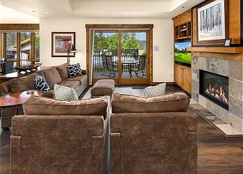 Trailhead Escape: