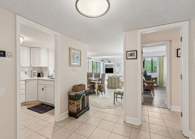 2034 Beachwood 4