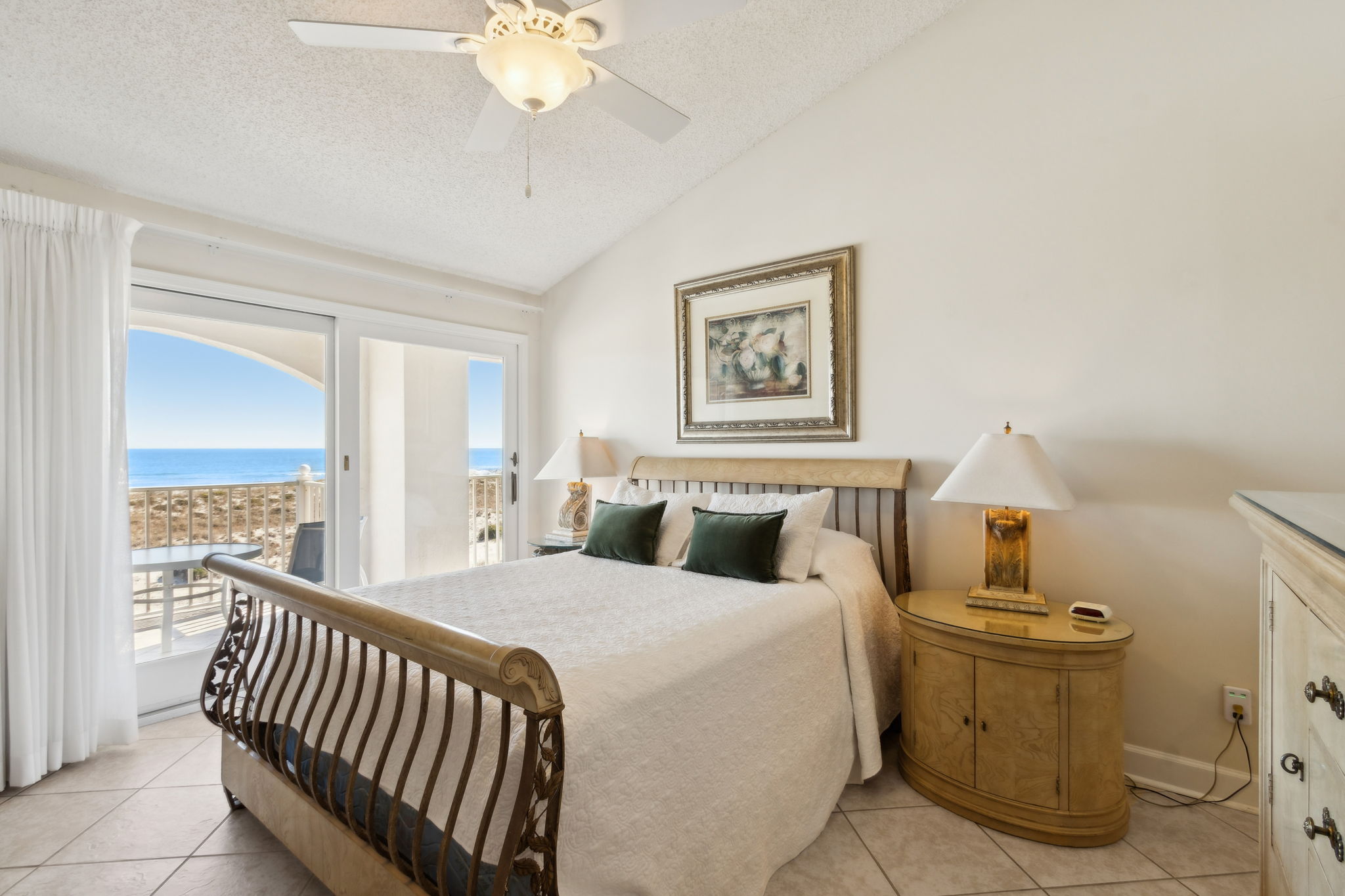 5032 Outrigger | Photo 2