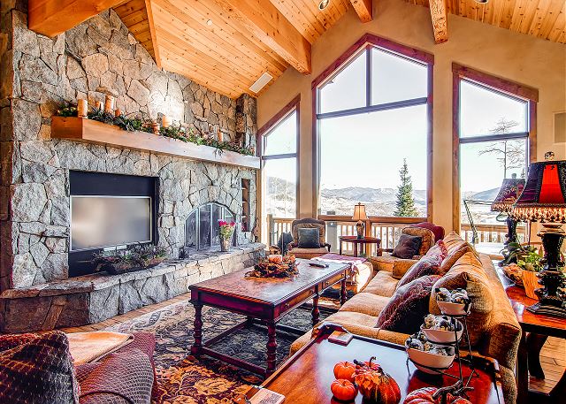 Three Peaks Mountain Lodge