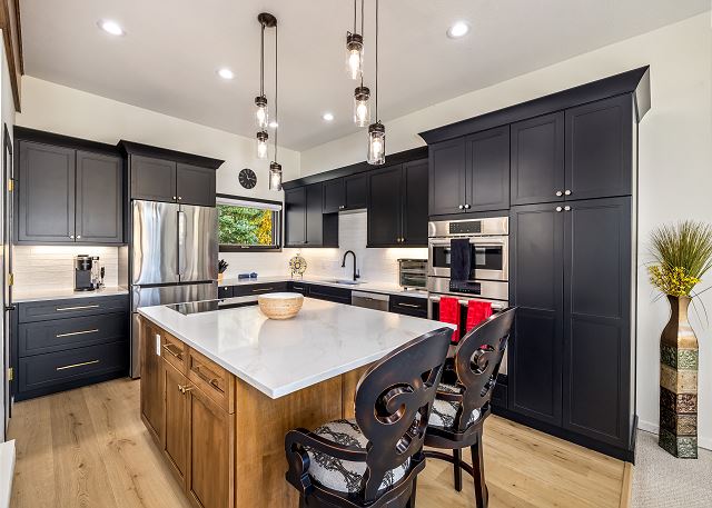 373A Ensign Dr 6