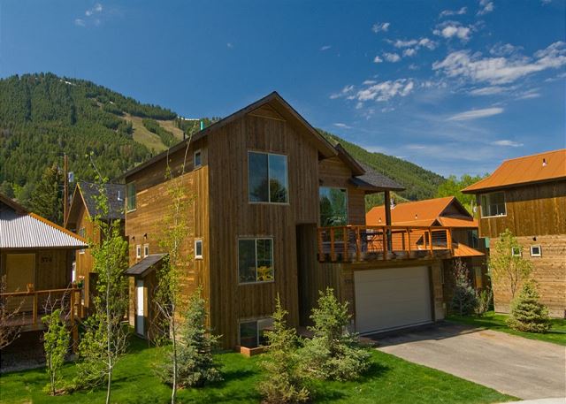 Aspen Stand Townhome