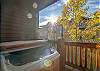 sterling-lodge-101-hot-tub-1