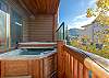 sterling-lodge-101-hot-tub-2