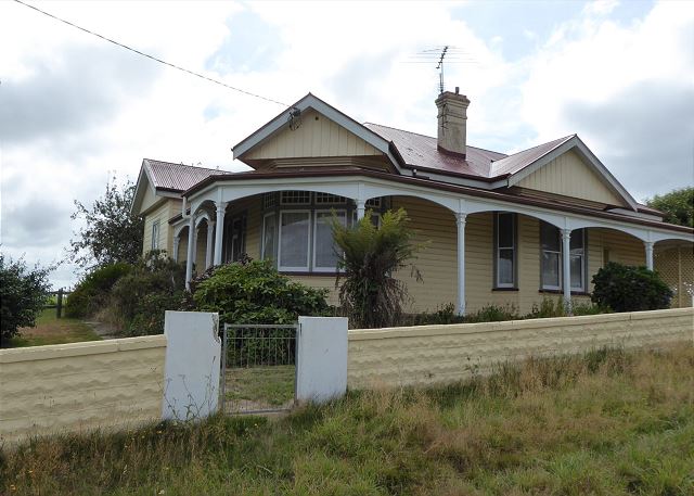 Claremont Farmhouse