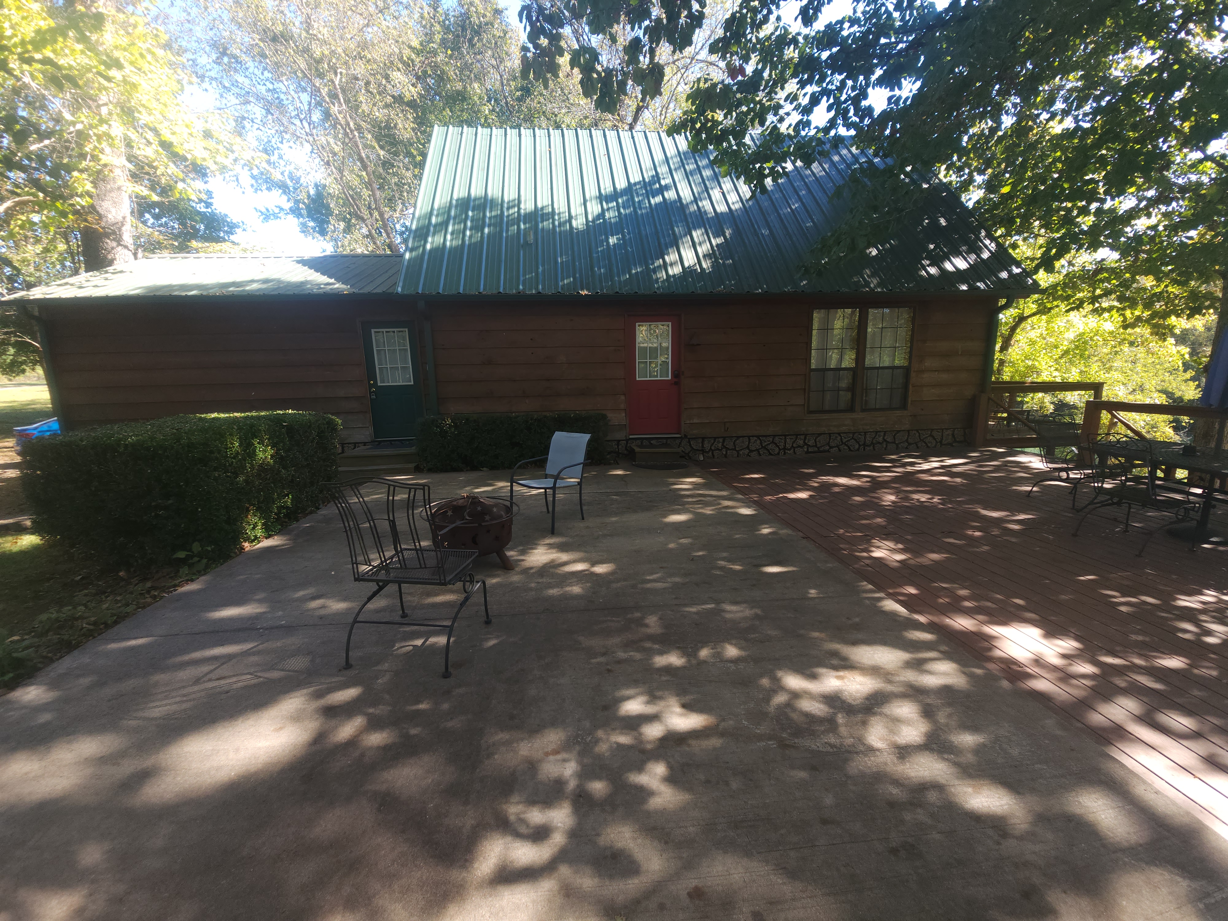 Weaver’s Trout House – Angler’s Dream with Private Dock on Little Red River