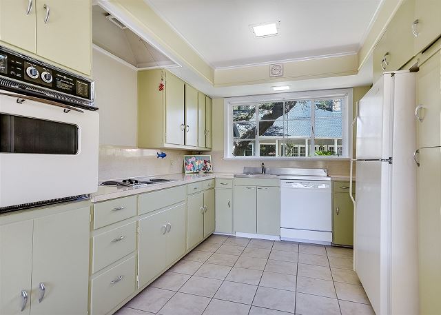 Back House Kitchen