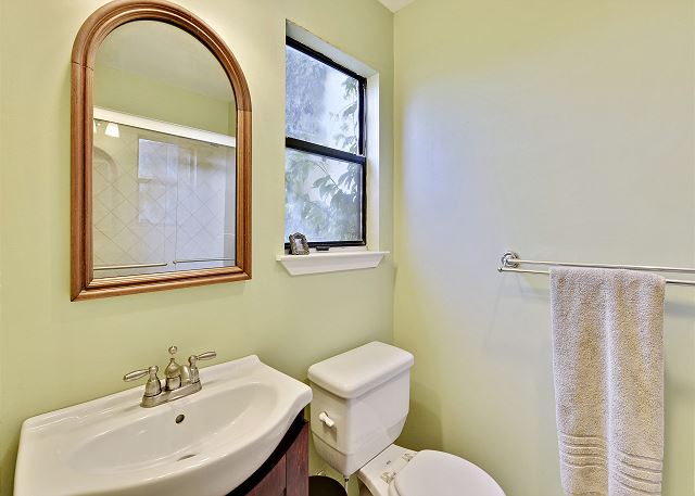 Master bathroom with additional sink