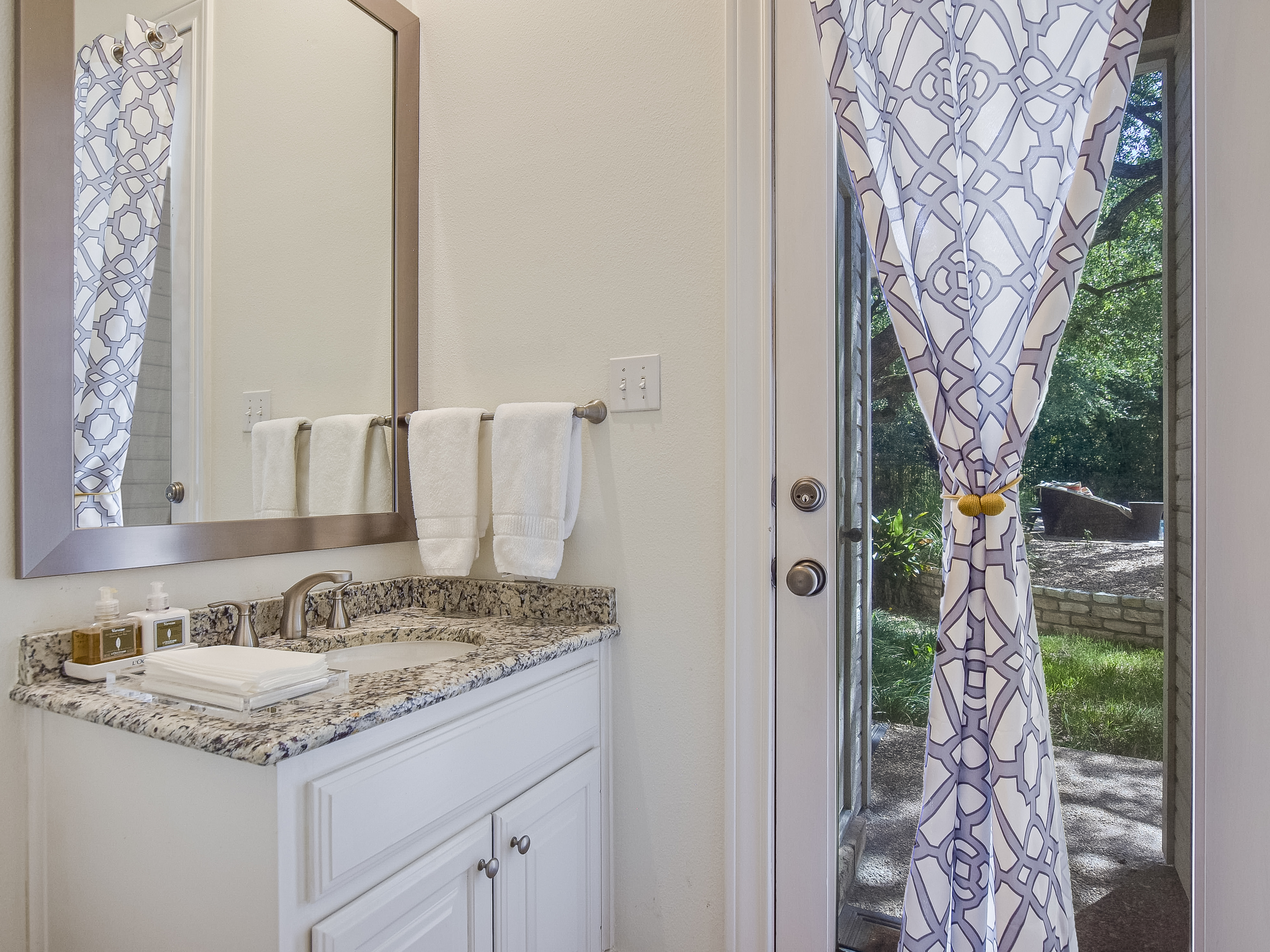 Above Austin Country Club Estate | Photo 48