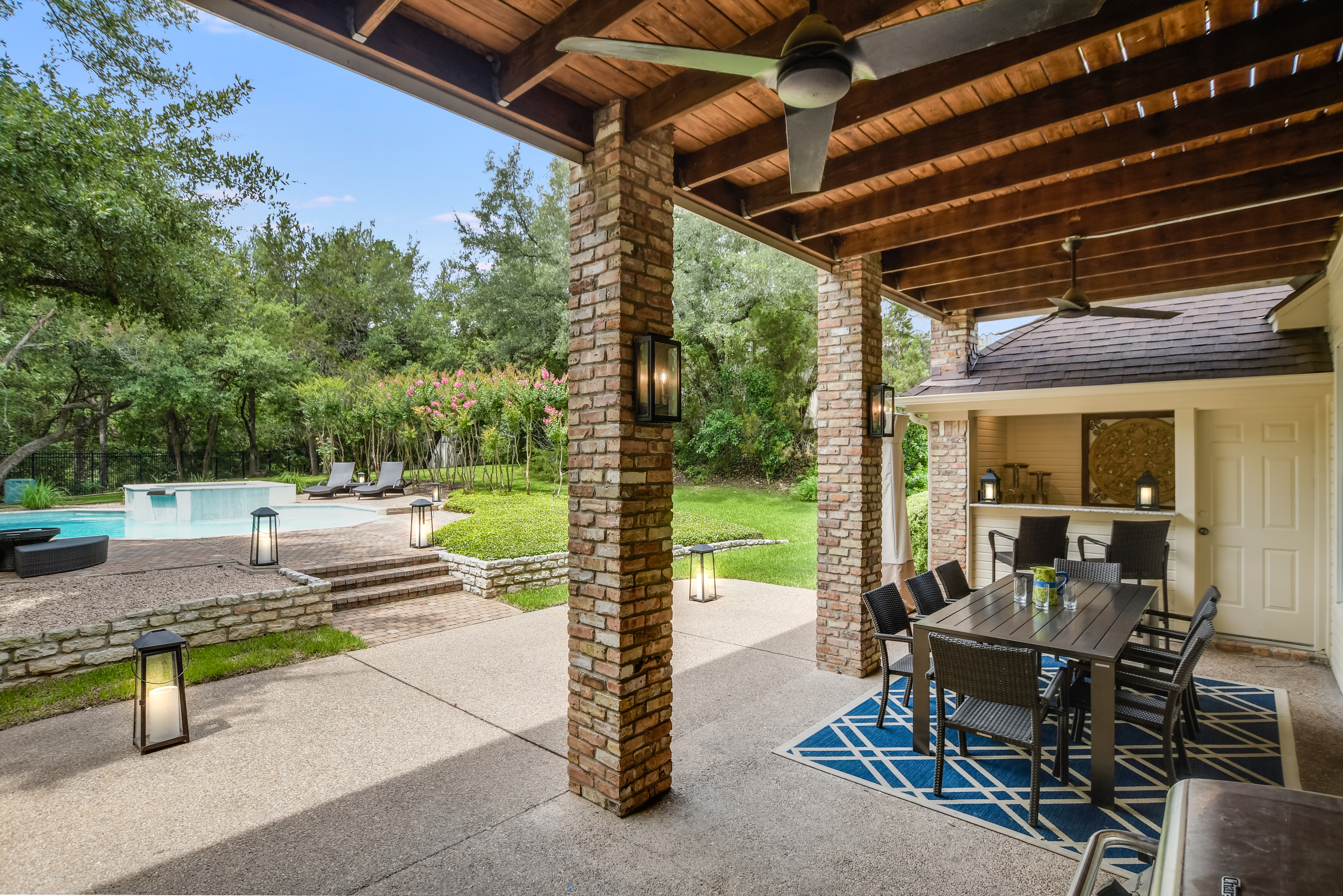 Above Austin Country Club Estate | Photo 12