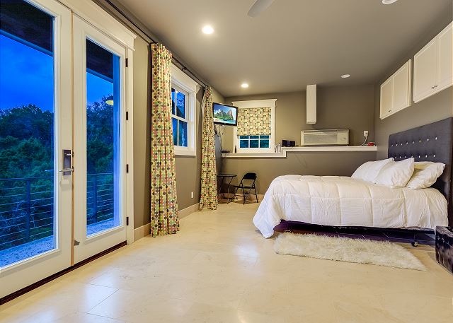 Guest Suite King - Lower Level located off the pool (space to add 4 Front Gate beds)